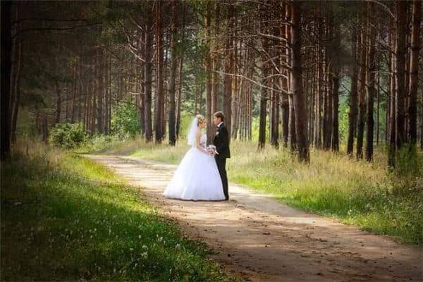 梦见自己又跟媳妇结婚