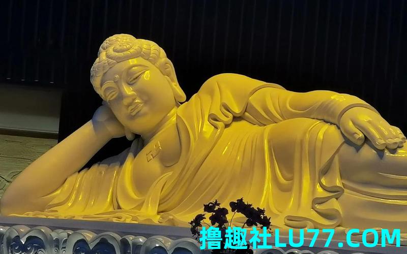 梦见建大佛像