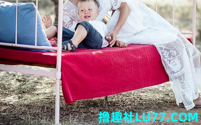孕妇梦见小男孩在玩耍