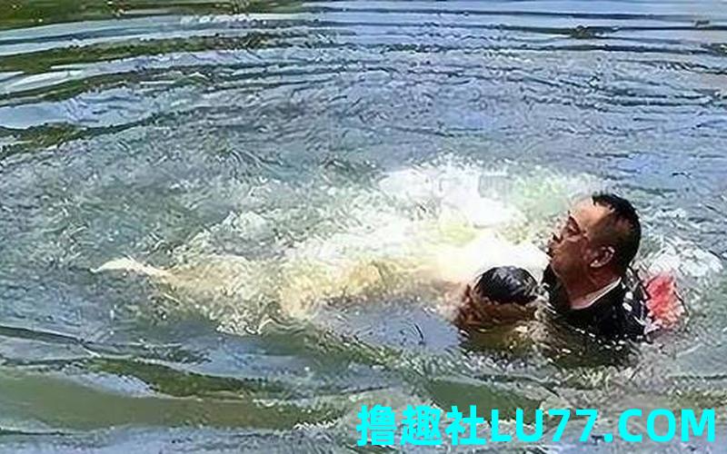 梦见父亲送水 梦见父亲送水