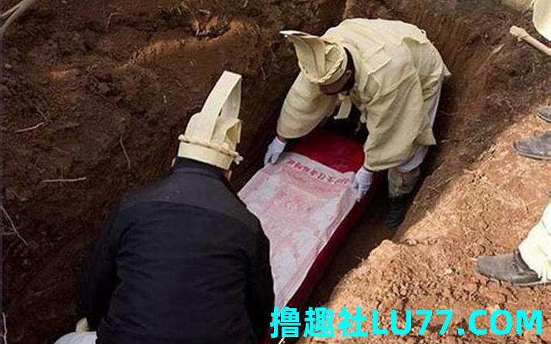 梦见祖坟被挖看到棺材 梦见祖坟被挖看到棺材