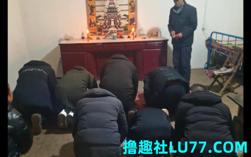 梦见给神像磕头 梦见给神像磕头