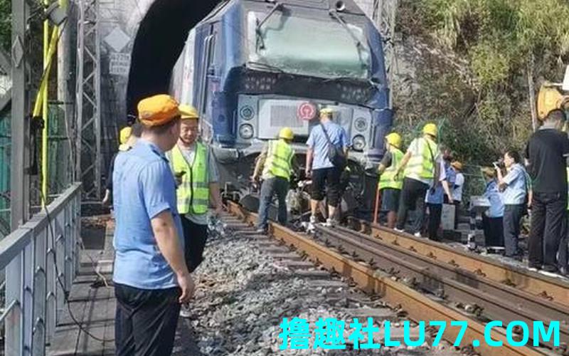 梦见自己被火车撞