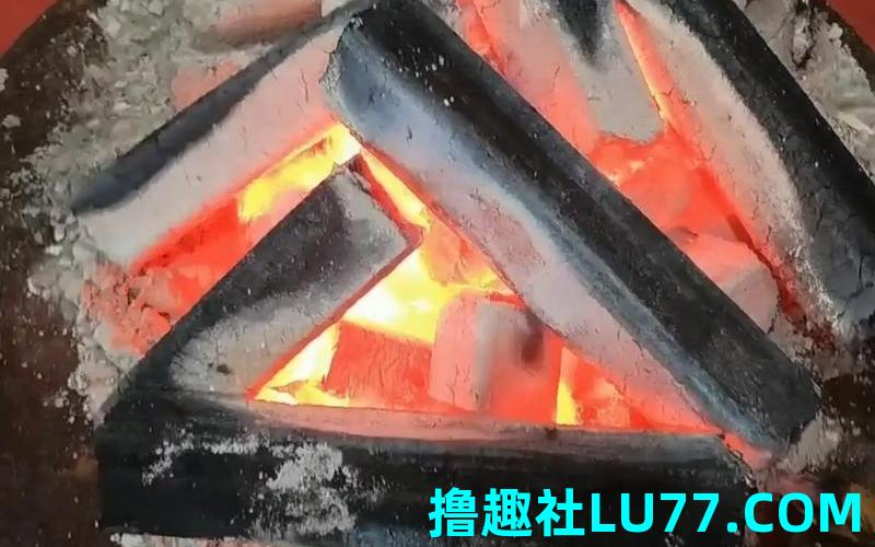 梦见红透的炭