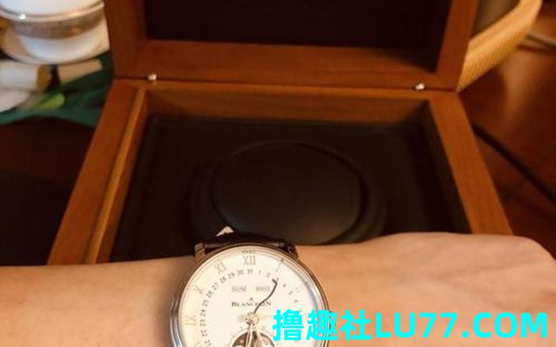 梦见自己带手表什么意思