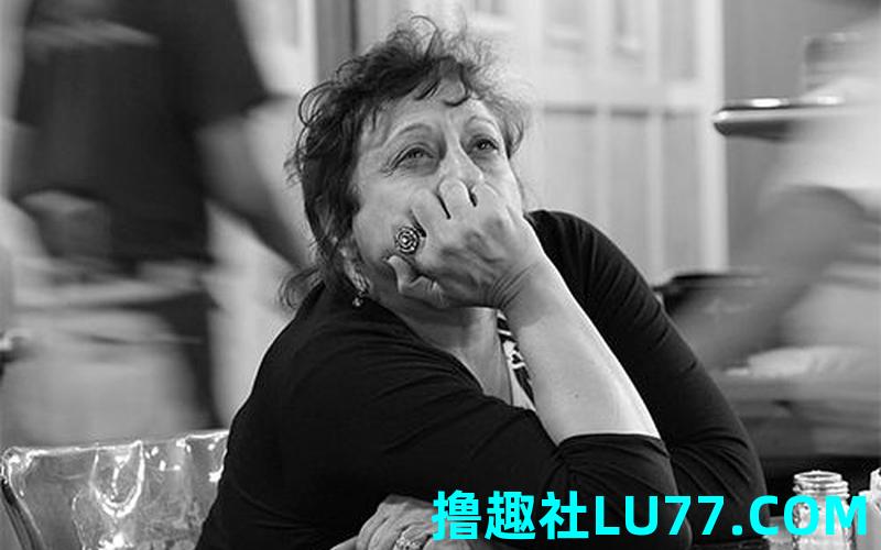 梦见老婆哭周公解梦