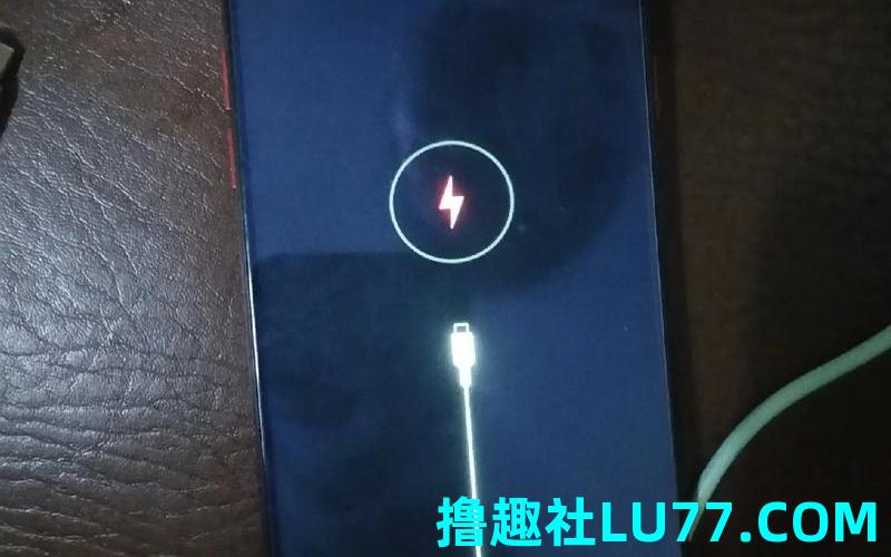 梦见手机没电 梦见手机没电