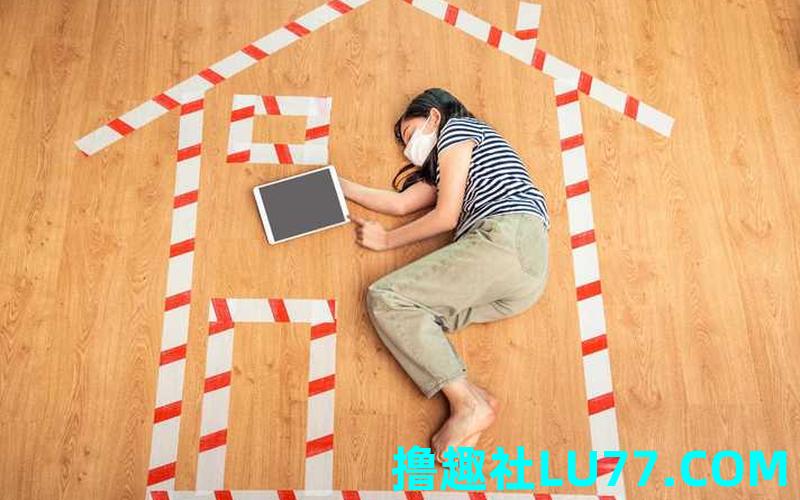 梦见自己掉到坑 梦见自己掉到坑
