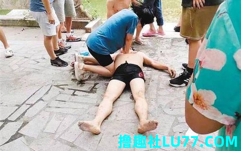 男人梦见踩水