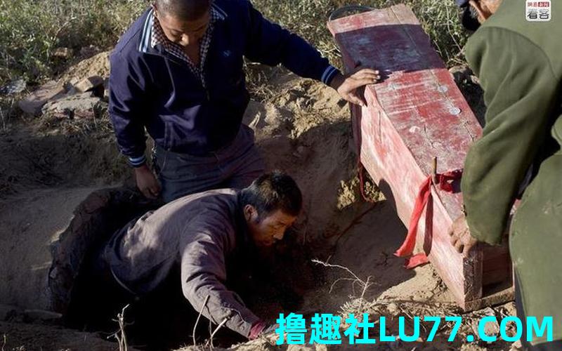 梦见自己被关在棺材里 梦见自己被关在棺材里