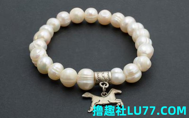 路上梦见玉