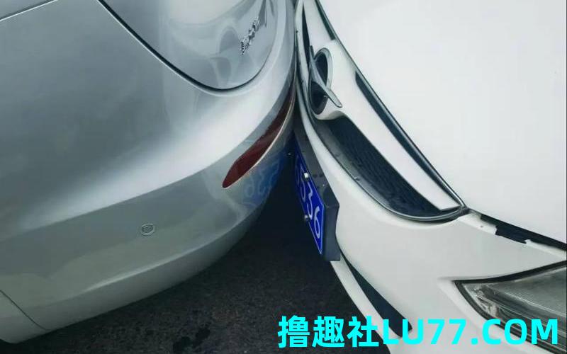 梦见车被追尾了