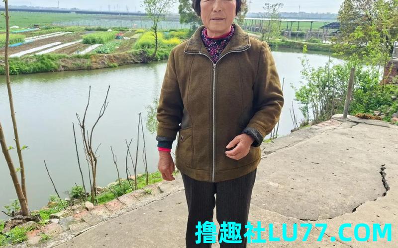 梦见老人长黑发