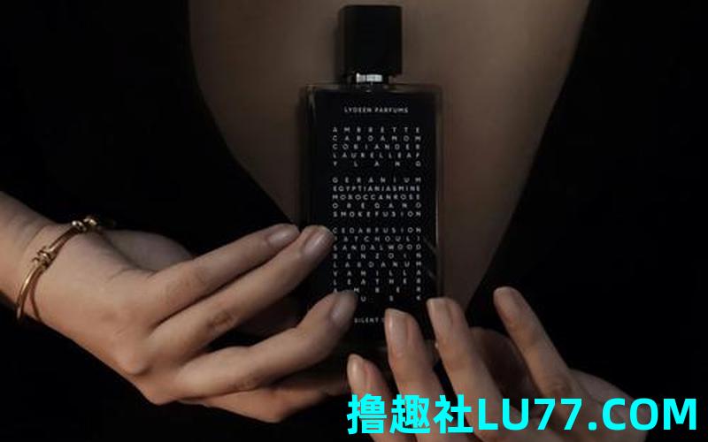 梦见黑色铁
