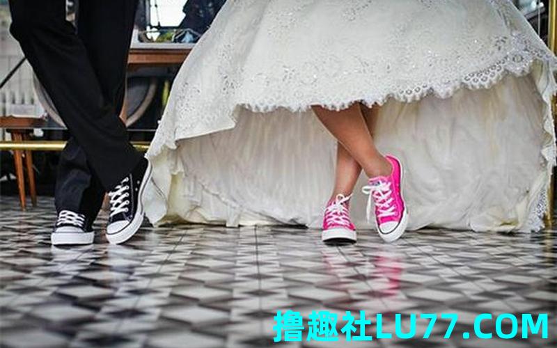 梦见穿别人给的鞋