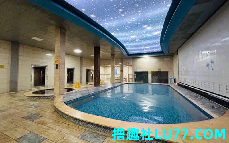 梦见高档浴池