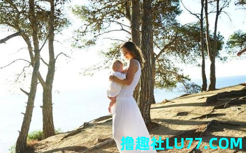 梦见怀抱女婴儿