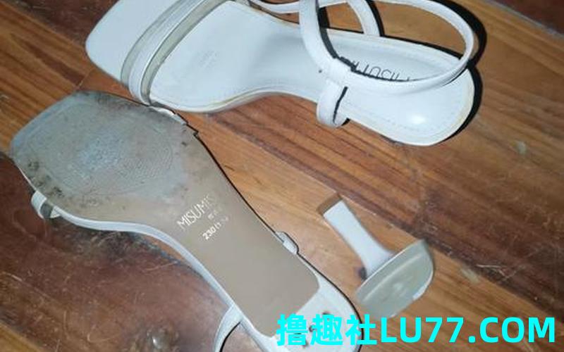 做梦梦见鞋跟掉了一只