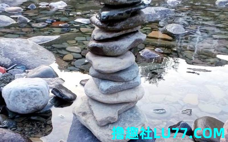梦见磊石头 梦见磊石头