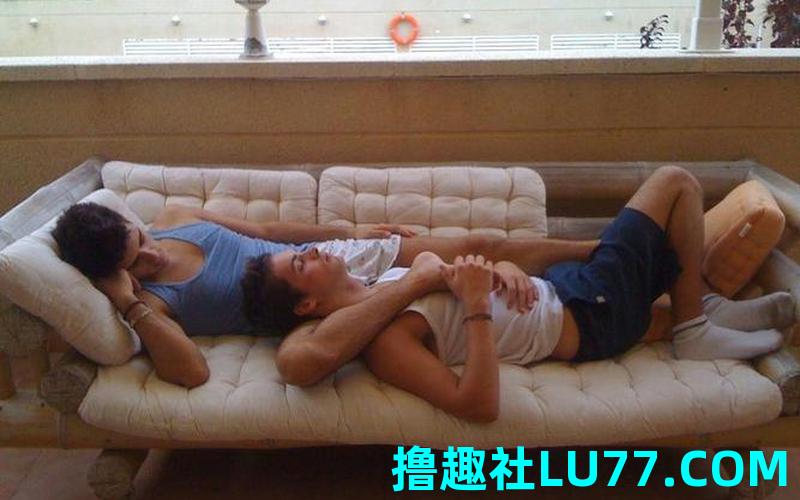 梦见拥抱同性 梦见拥抱同性