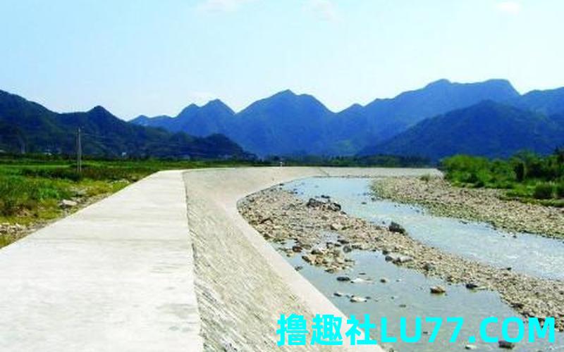 梦见高堤上 梦见高堤上