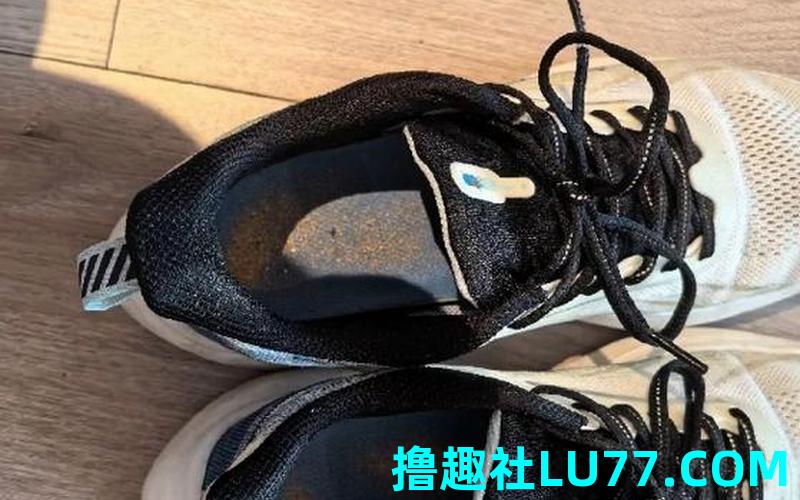 梦见鞋子里有屎 梦见鞋子里有屎