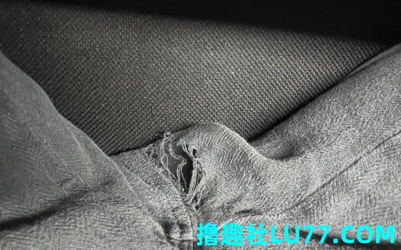 梦见裤子裤裆破开 梦见裤子裤裆破开