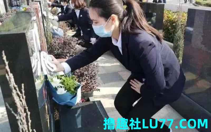 梦见死人送东西绐自己 梦见死人送东西绐自己
