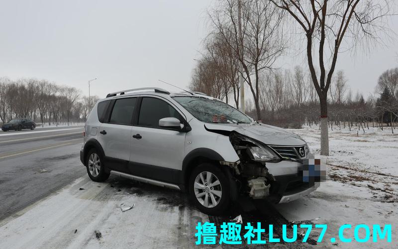 梦见雪路打滑