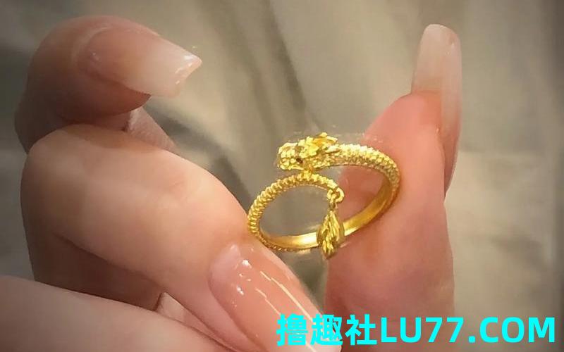 梦见自己戴金戒指解梦 梦见自己戴金戒指解梦