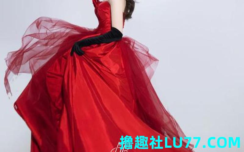 梦见穿红色礼服 梦见穿红色礼服