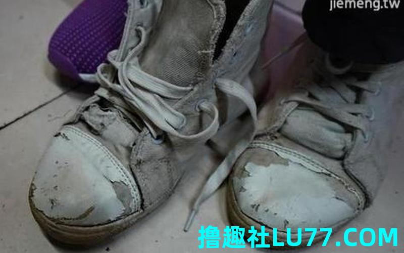 梦见买鞋没有买