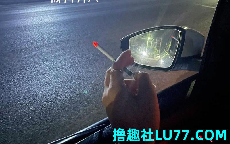 梦见自己一个人喝酒