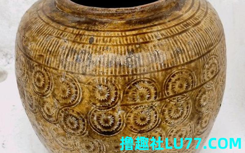 梦见铜钱罐