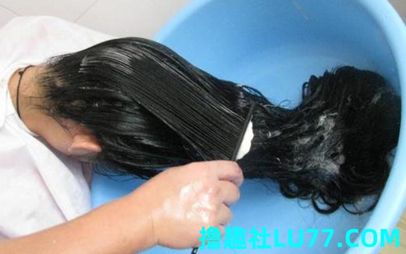 梦见头痒洗头发