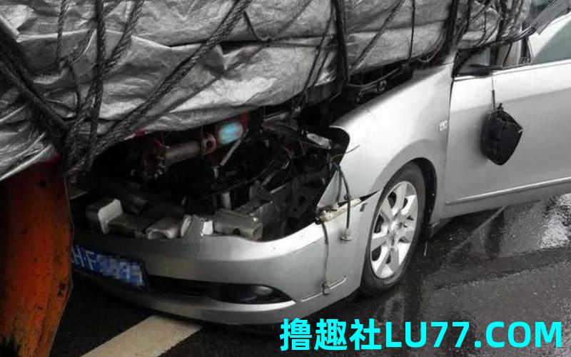 梦见戏子被车撞