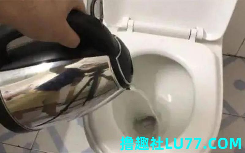 梦见马桶倒水 梦见马桶倒水