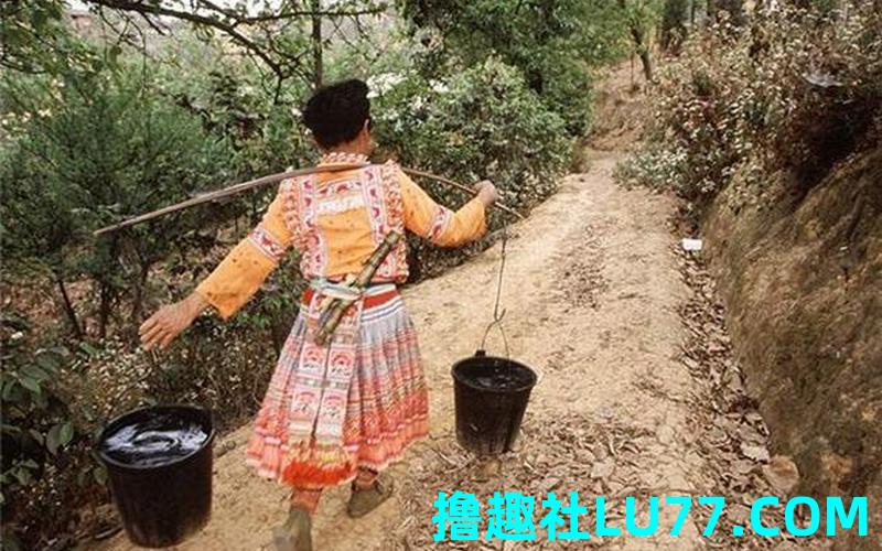 梦见穿鞋去挑水 梦见穿鞋去挑水