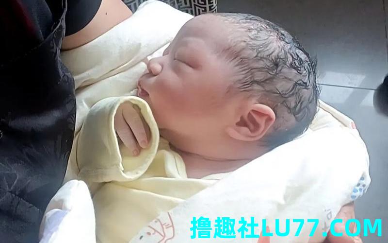 男的梦见抱小孩 男的梦见抱小孩
