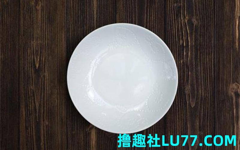 梦见换新盘子