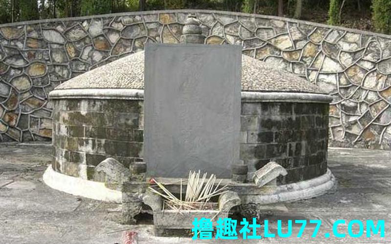 梦见坟墓再