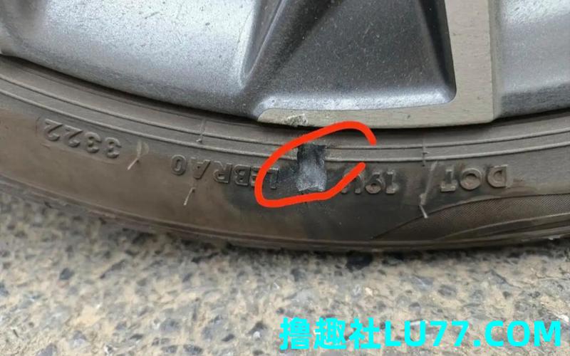 梦见车带破 梦见车带破
