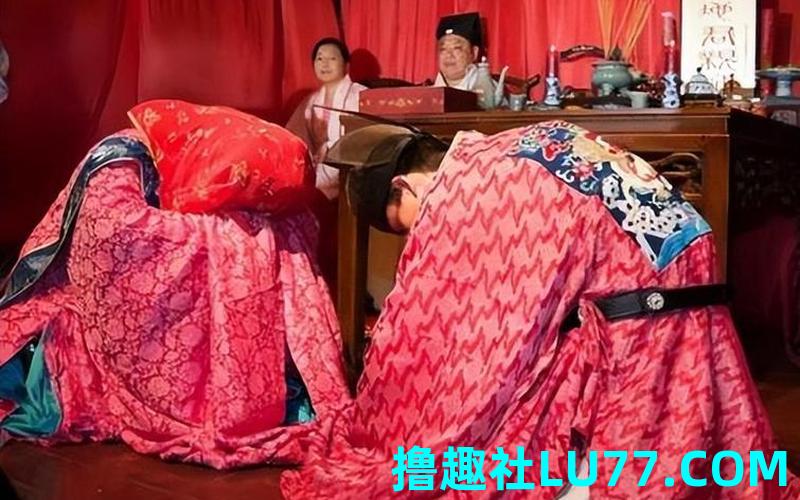 梦见对坟跪拜 梦见对坟跪拜