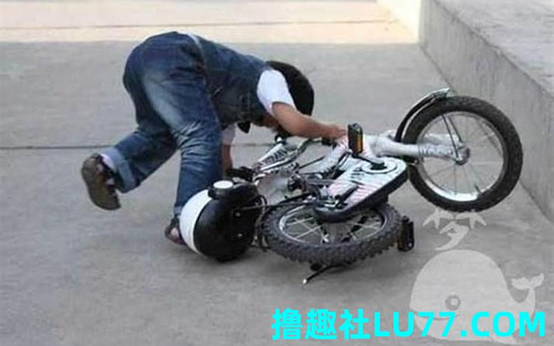 梦见骑车摔倒了 梦见骑车摔倒了
