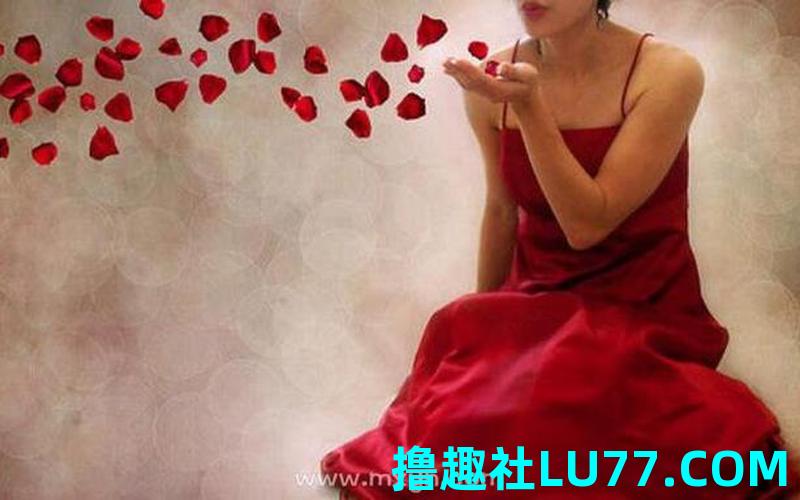 梦见穿一身红衣服