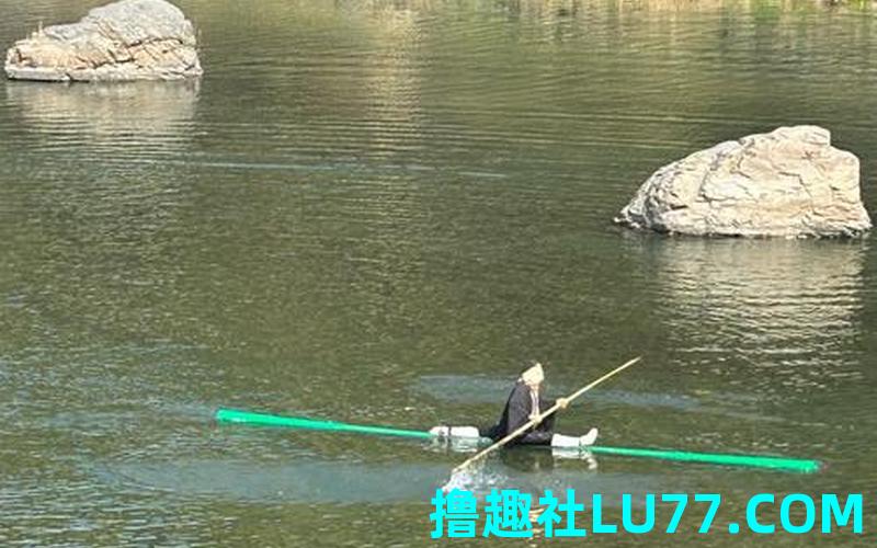 梦见竹排在水中