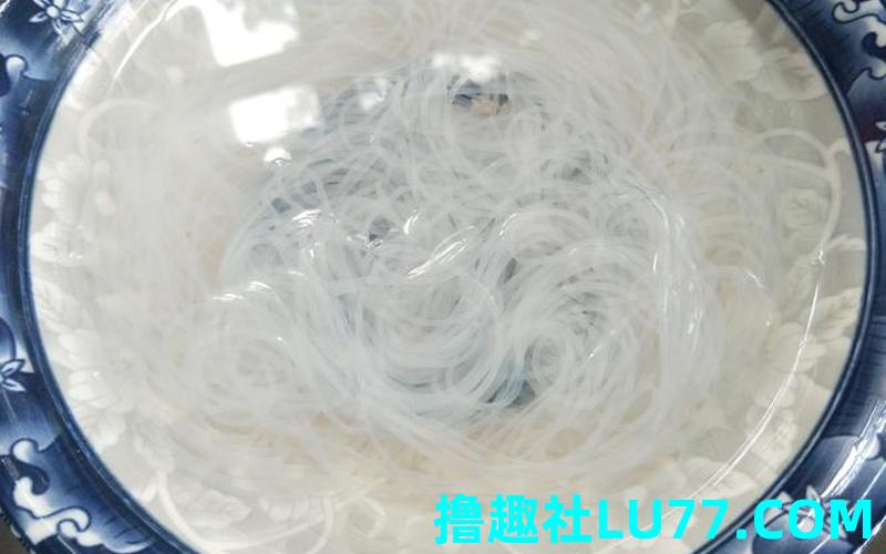梦见自己泡粉条