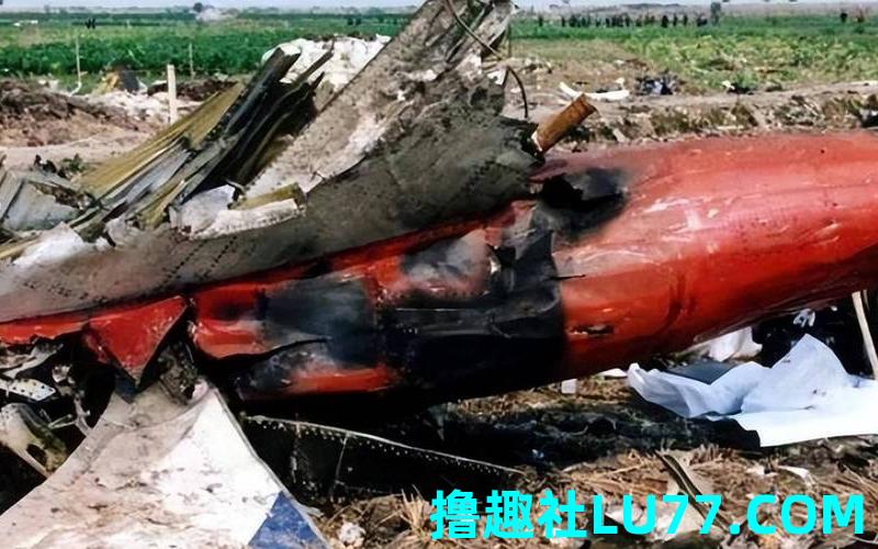 梦见看见飞机坠毁爆炸 梦见看见飞机坠毁爆炸