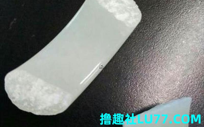 梦见白色的蜈蚣 梦见白色的蜈蚣