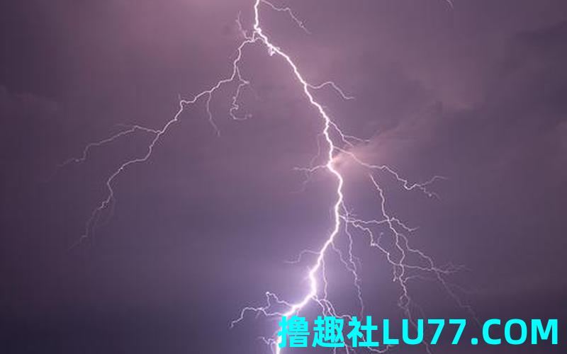 梦见雷击天谴
